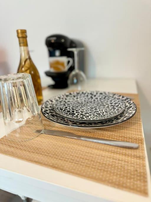 Superbe Appartement Tres Calme Et Confortable Реймс Екстериор снимка