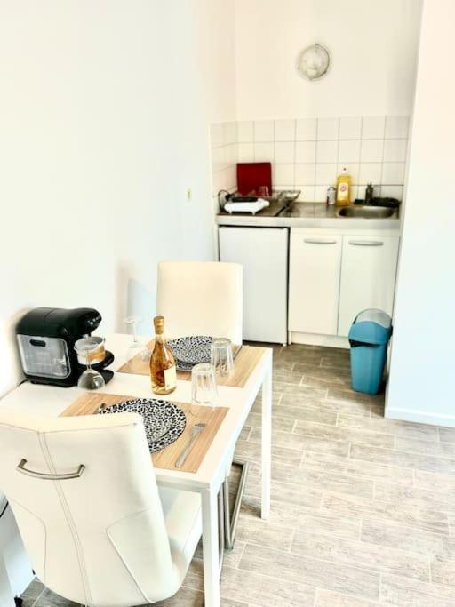 Superbe Appartement Tres Calme Et Confortable Реймс Екстериор снимка