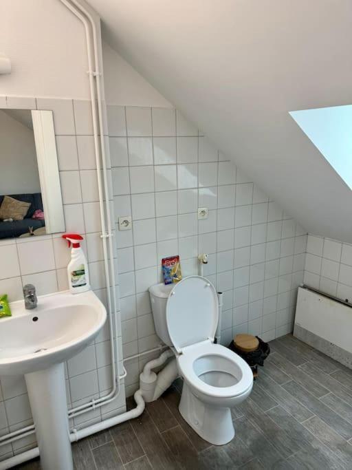 Superbe Appartement Tres Calme Et Confortable Реймс Екстериор снимка