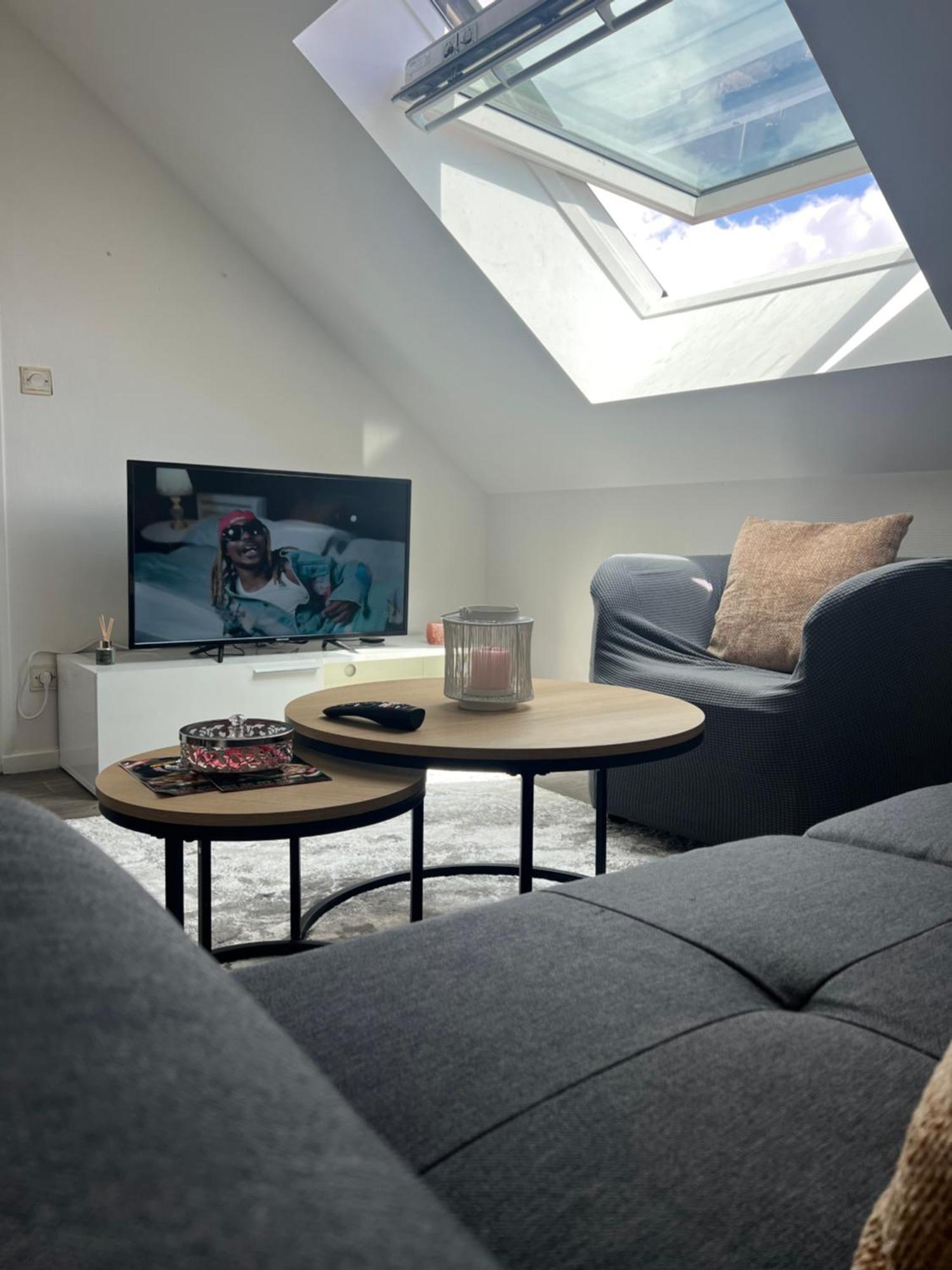 Superbe Appartement Tres Calme Et Confortable Реймс Екстериор снимка