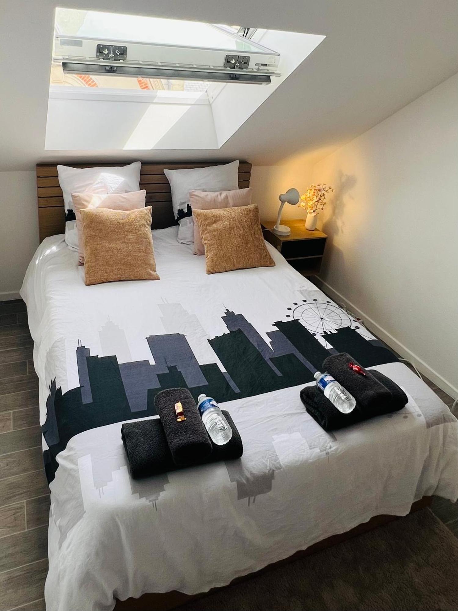 Superbe Appartement Tres Calme Et Confortable Реймс Екстериор снимка